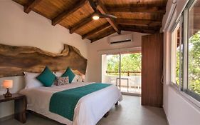 Hotel Ysuri Bambu